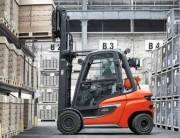 Linde pneumatic forklift