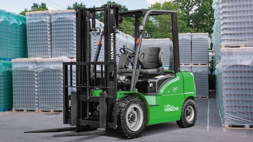 4-Wheel XE series Li-ion Battery Forklift 3,000-8,000lbs